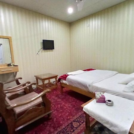 Madina Hotel 2 Gilgit Exteriér fotografie
